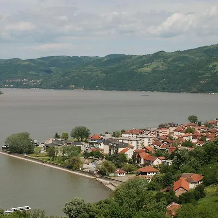 Nena & Rale Guest house *