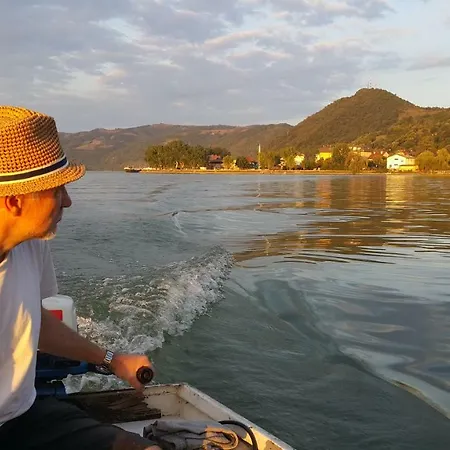 Nena & Rale Donji Milanovac