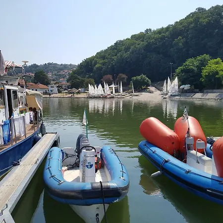 Nena & Rale Donji Milanovac